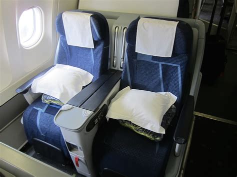 portugalia airlines business class